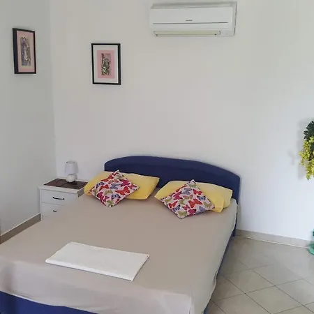 Sea View Apartment, *